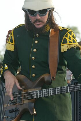 Baixista da banda Baixista da banda